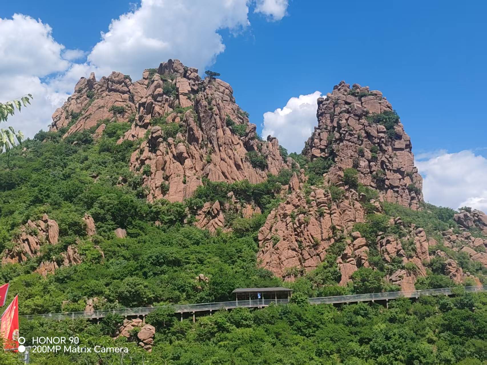 六月畅游北票大黑山 山水美景与暖心服务兼得